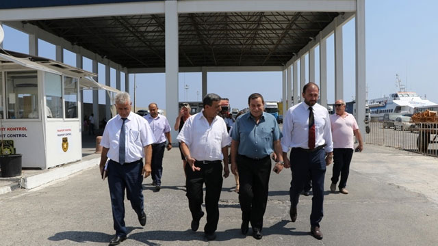 Denktaş, Girne Turizm Limanı’nda incelemelerde bulundu