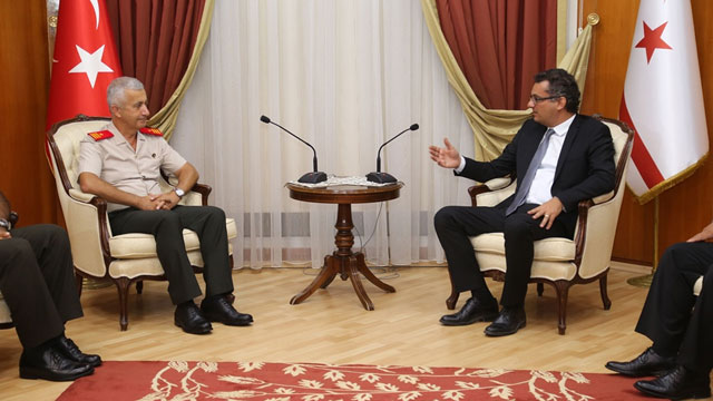 Erhürman, Güvenlik Kuvvetleri Komutanı Tuğgeneral Algan ve beraberindekileri kabul etti