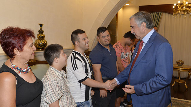 Akıncı:”Çok kutsal bir iş yapıyorsunuz”