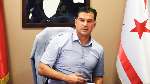 Özgürgün başkanlığı bırakıyor!