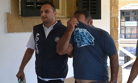 Akü çaldı, tutuklandı