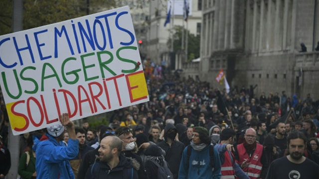 Fransa'daki üniversitelerde blokaj eylemlerin zararı 7 milyon avro