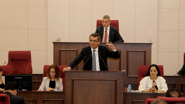 Başbakan Erhürman 23 maddelik önlem paketini açıkladı