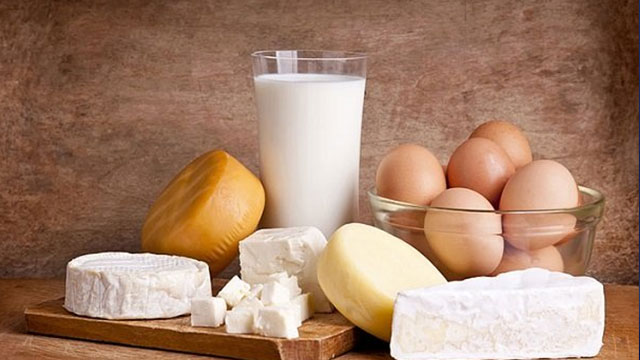 Güney Kıbrıs’ta süt ve süt ürünleri pahalı