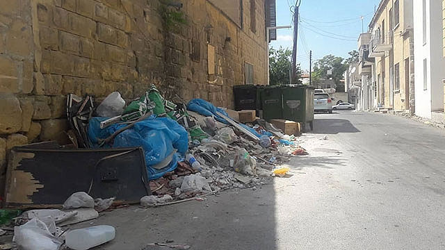 "Üvey evlat mıyız?"