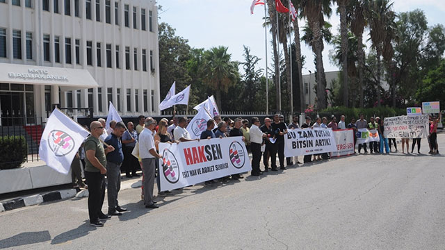 HAK-SEN ve VERGİ-SEN Başbakanlık önünde protesto eylemi yaptı