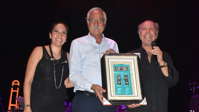 Girne Belediyesi’nin düzenlediği 8. Kültür Sanat Günleri Fatih Erkoç konseriyle başladı