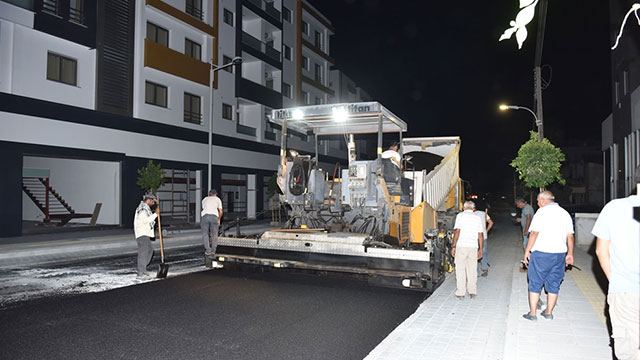 Gönyeli Belediye bulvarına yeniden asfalt döküldü