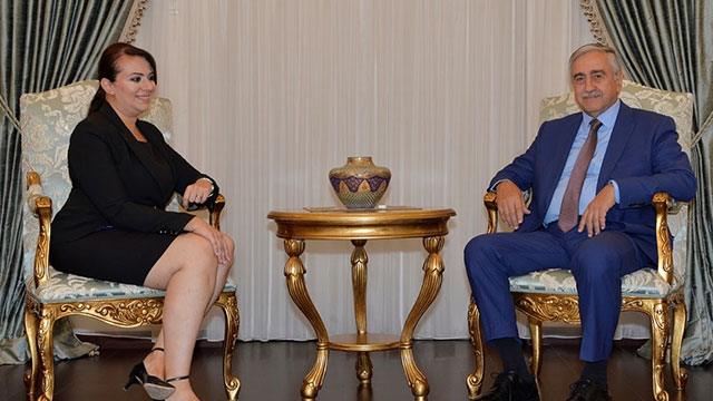 Akıncı, BRTK Müdürü Aysu Basri Akter’i kabul etti