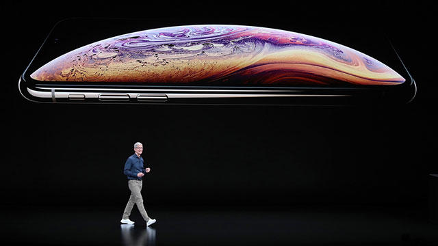 Apple’dan yeni iPhone ve akıllı saat