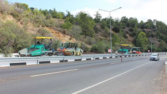 Lefkoşa-Girne Anayolu, yarın kontrollü olarak trafiğe açılıyor