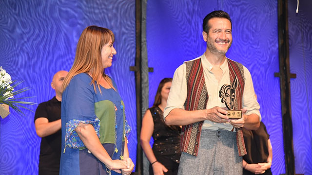 Kıbrıs Tiyatro Festivali kapsamında “Sherlock-Hamid” sahnelendi