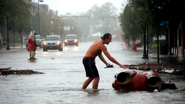Florence kasırgasında hayatını kaybedenlerin sayısı 11'e yükseldi