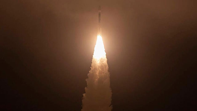 NASA, 1 milyar dolarlık buzul inceleme uydusu fırlattı