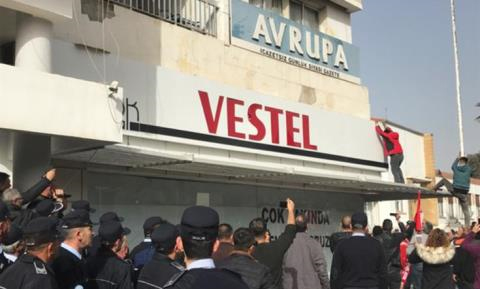 Afrika saldırganları oybirliğiyle tahliye edildi