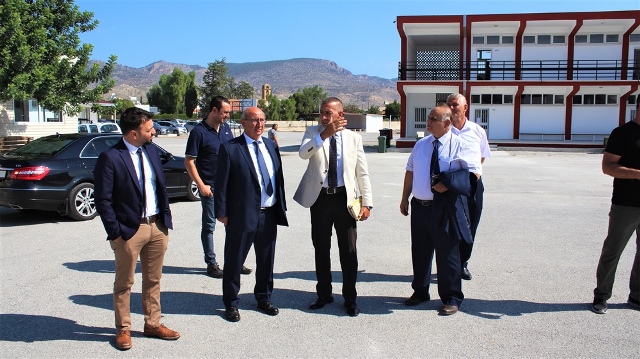 Özyiğit, Değirmenlik Lisesi’nde incelemelerde bulundu