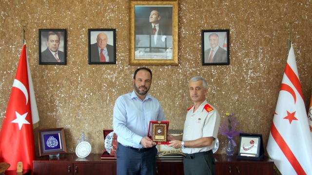 Tuğgeneral Algan’dan İskele Belediye Başkanı Sadıkoğlu’na ziyaret