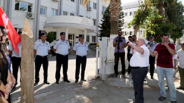 TKP Yeni Güçler'den kazıklı protesto!