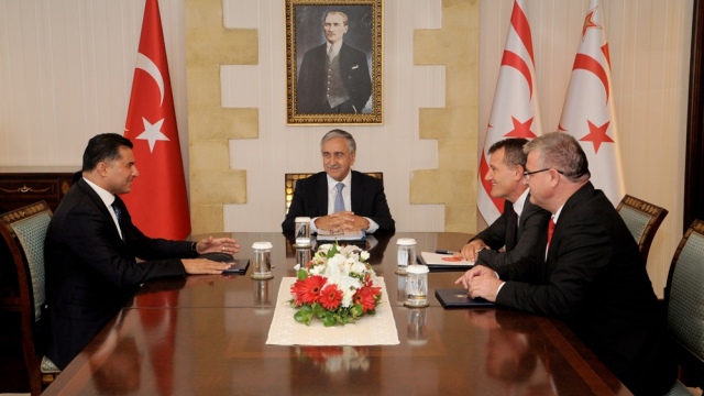 Akıncı'nın, meclisteki muhalefet parti liderleriyle görüşmesi tamamlandı