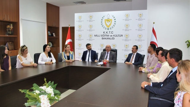 Özyiğit, Türksoy Opera Günleri’ne katılan sanatçılarla görüştü