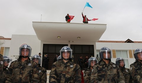 Meclis damına çıkmanın cezası 5 bin lira