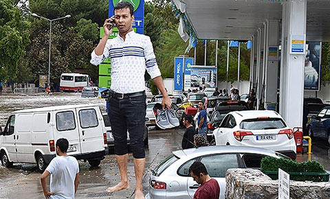 Lefkoşa yağmura teslim