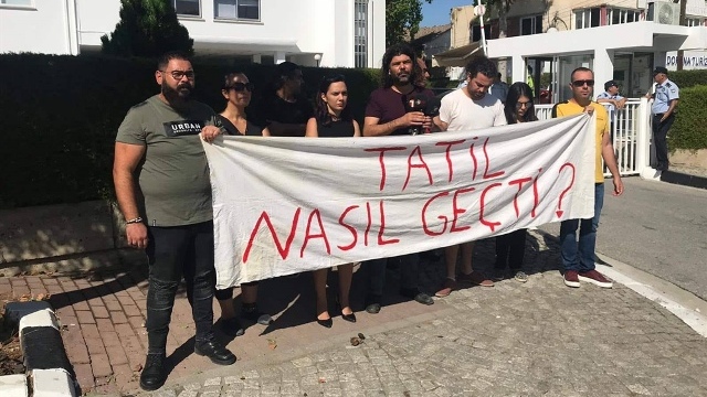 Bağımsızlık Yolu meclis önünde basın açıklaması yaptı