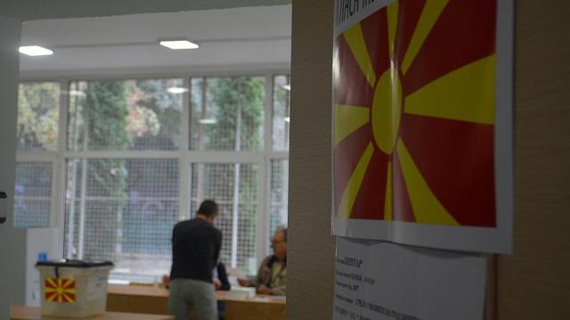 Makedonya'daki düşük katılımlı referandum sonucuna Batıdan destek