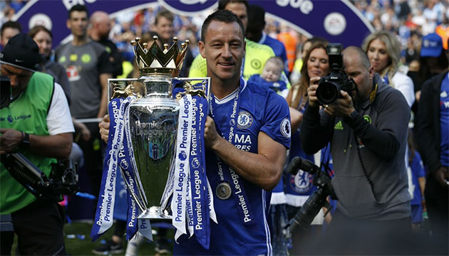 John Terry futbolu bıraktı