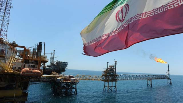 İran: "Petrol fiyatlarının düşmesini istiyorsanız yaptırımları kaldırın"
