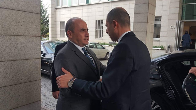 Özersay, Başçeri ve yeni diplomatlarla buluştu