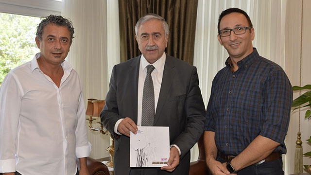 Akıncı, DAÜ  Görsel Sanatlar ve Görsel İletişim Tasarımı Bölümü yetkililerini kabul etti