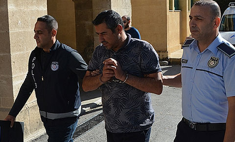 Ne kalacak yeri ne de parası var!