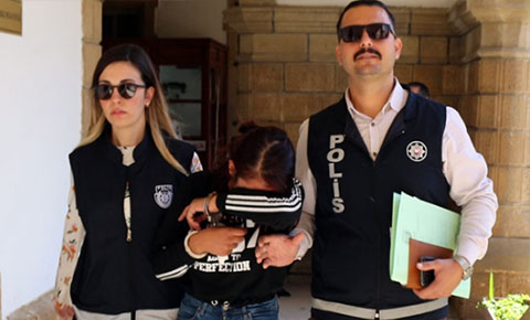 Dedikodu yapmasına öfkelendi, eski sevgilisini bıçakladı!