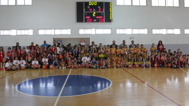 KTÖS ilkokullar arası Talat Akkor Basketbol Şöleni’nin ilk ayağı dün yapıldı
