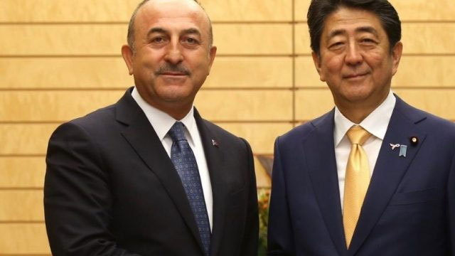 Çavuşoğlu Japonya Başbakanı Abe ile görüştü