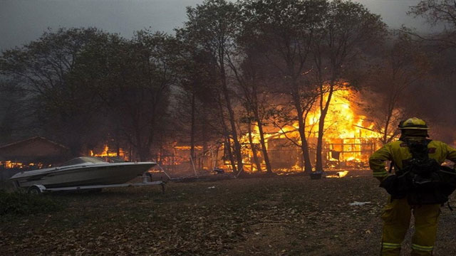 Calıfornıa'daki yangında can kaybı 42'ye yükseldi