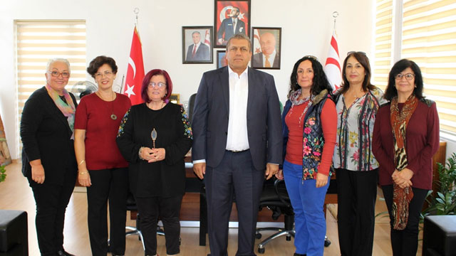 25 Kasım Organizasyon Komitesi Arter’i ziyaret etti