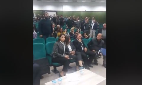 Siz hükümet kurup hükümet bozan bir ailenin ferdisiniz...