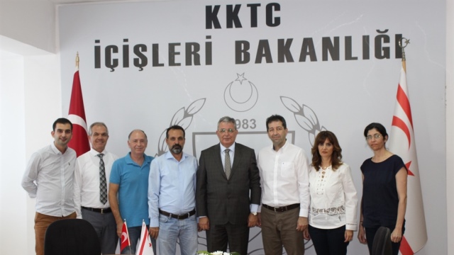 Devlet büyüklerinin anıt mezarları yapılıyor