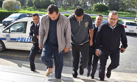 Kapalı Maraş’tan sökülen tabelaların yerleri bulundu