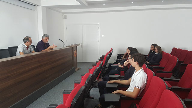 YDK öğrencileri Gazetecilik Mesleği ile Basın Özgürlüğü hakkında bilgiler edindi…