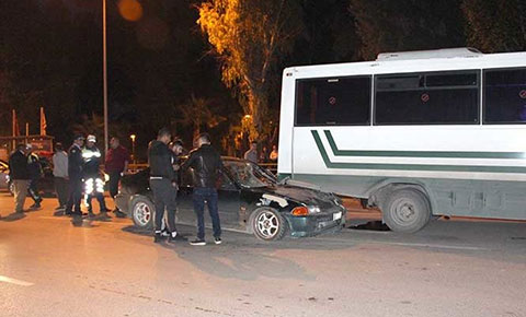 Otobüsün altına girdi