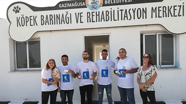 DAÜ Öğrencilerinden Gazimağusa Belediyesi Köpek Barınağı ve Rehabilitasyon Merkezi’ne iki ayrı ziyaret