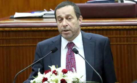 Denktaş: "Bütçesiz gidemeyiz, gelecek yıl sorunlar başlar"