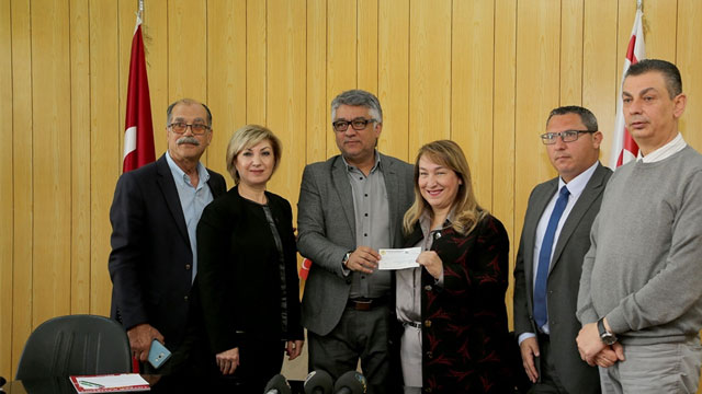 Kuaförler Birliği ve Güzellik Uzmanları Birliğinden Kalkanlı Yaşam Evi için bağış