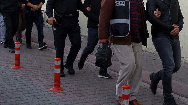 Ankara'da doktorlara gözaltı!