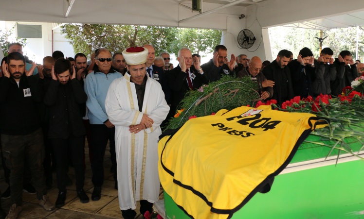 Raif Özgüren son yolculuğuna uğurlandı