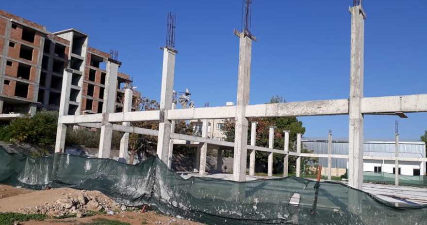 Müsteşar salon yapımını engelledi