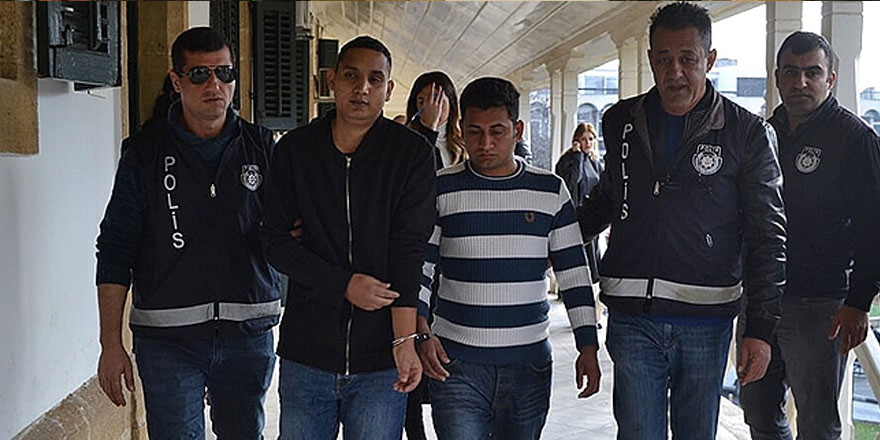 2 davadan toplam 30’ar ay hapis